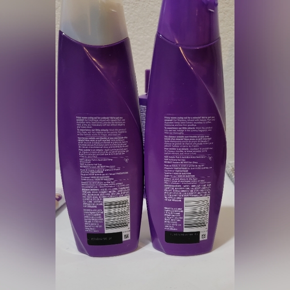 Aussie Shampoo Miracle Waves Shampoo and Conditioner - Picture 2 of 2
